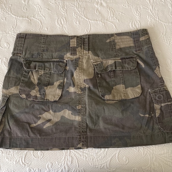 Camouflage miniskirt - Picture 2 of 5